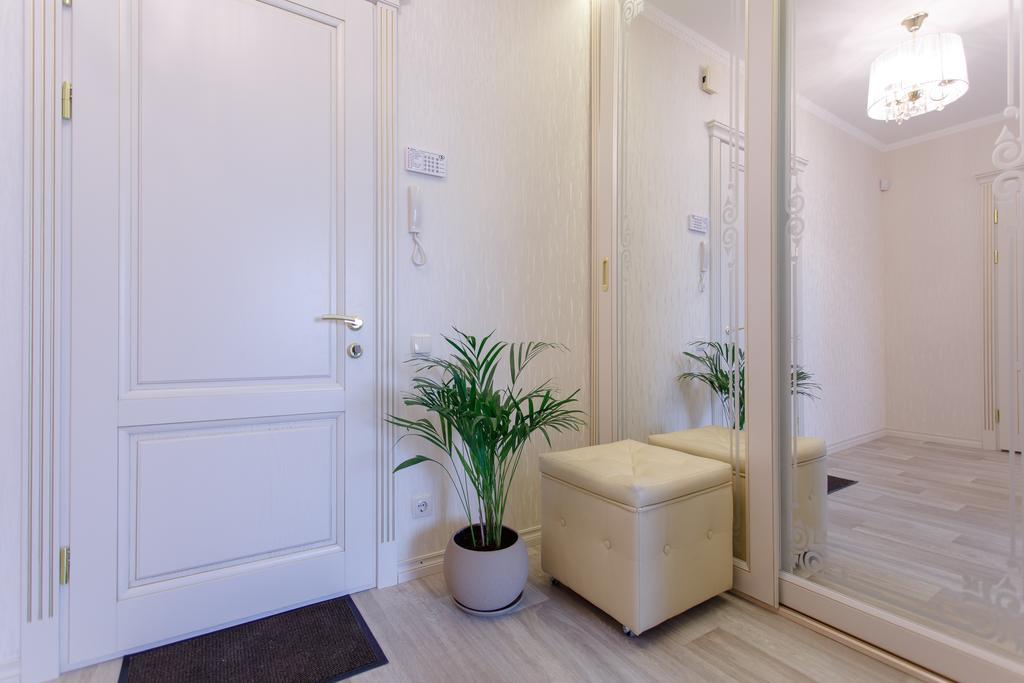 Royal Suite Apartment With Jacuzzi スームィ エクステリア 写真